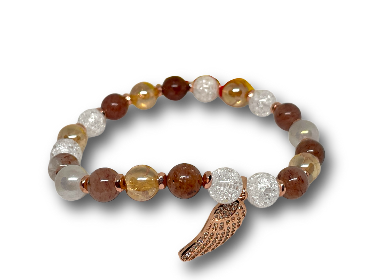 Női ásványkarkötő arany aurakvarcból, hematitos kvarcból, roppantott hegyikristályból, rosegold hematitos lencsékkel.